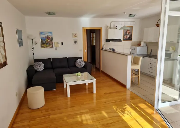 White Towers Residences No. 8 Apartment